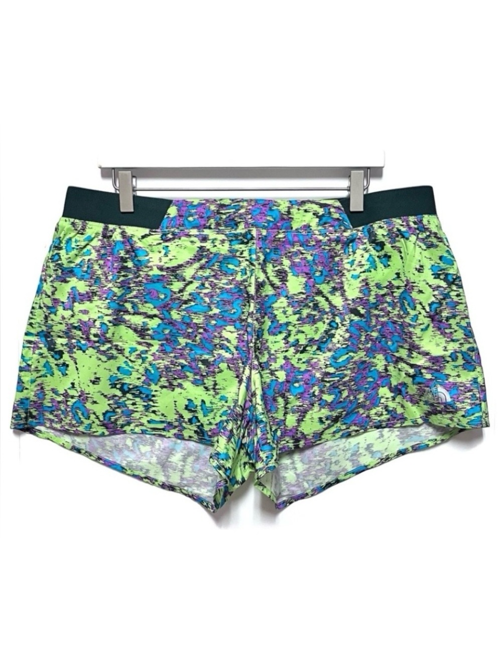 The North Face Altertude Short NWT Size XL Paint Splatter Print Zip Pocket - Picture 2 of 10